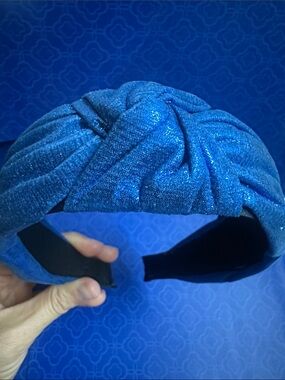 💙✨ Blue Shimmery Knotted Headband